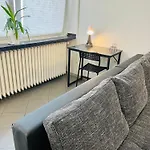 10d 55qm Wi-fi Free Parking Calm Back House דירה