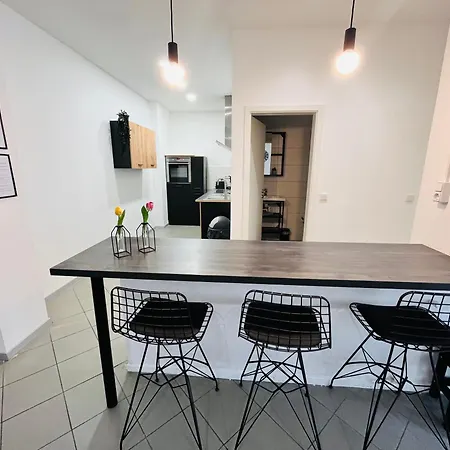 10d 55qm Wi-fi Free Parking Calm Back House