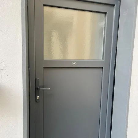 10d 55qm Wi-fi Free Parking Calm Back House