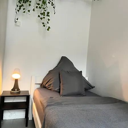 10d 55qm Wi-fi Free Parking Calm Back House Dortmund