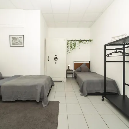 10d 55qm Wi-fi Free Parking Calm Back House